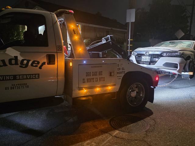 Budget Towing truck on a tow call in the San Gabriel Valley