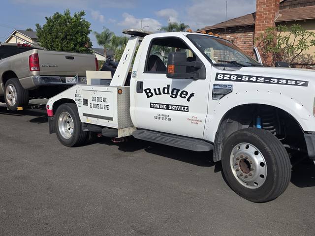Budget Towing truck on a tow call in the San Gabriel Valley