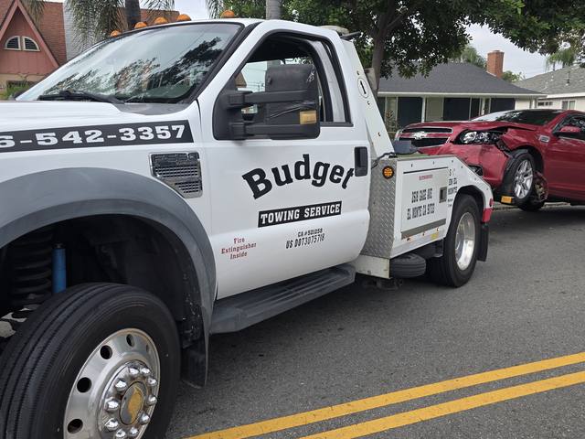 Budget Towing truck on a tow call in the San Gabriel Valley
