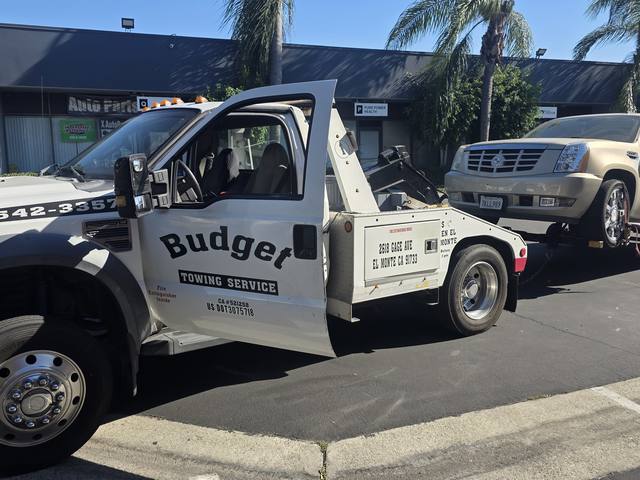 Budget Towing truck on a tow call in the San Gabriel Valley